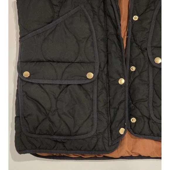 J. Crew Signature Puffer Vest Women's Medium Black Quilted Snap Pockets - Picture 8 of 9